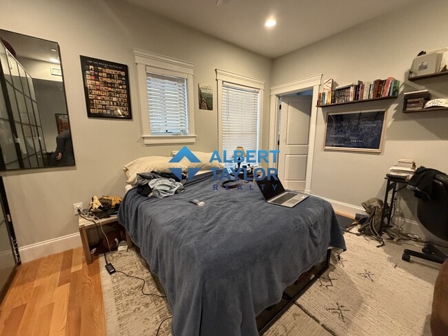 Photo - 632 E 2nd St