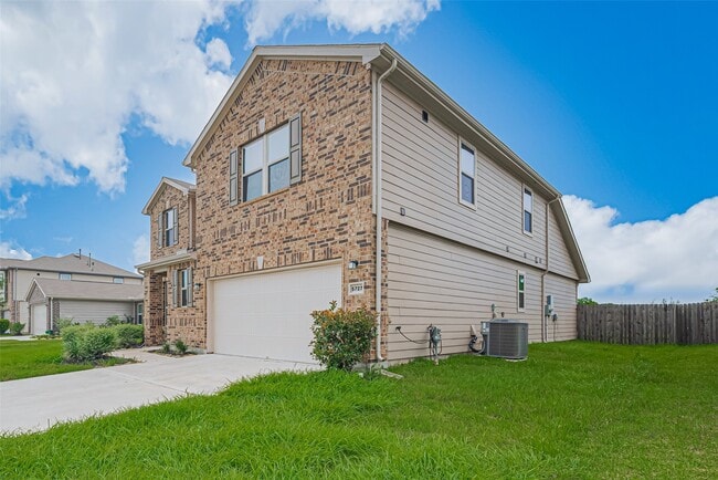 Photo - 5727 Texas Sage Dr