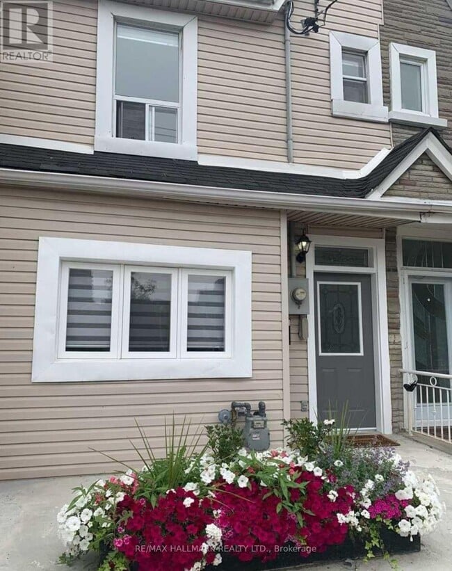 Photo - 16 Brock Ave