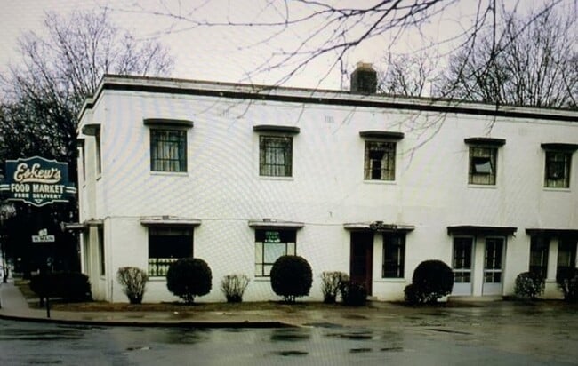 Photo - 326 W Main St