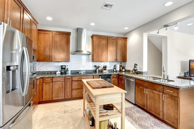 Photo - 122 SW 1st Ave