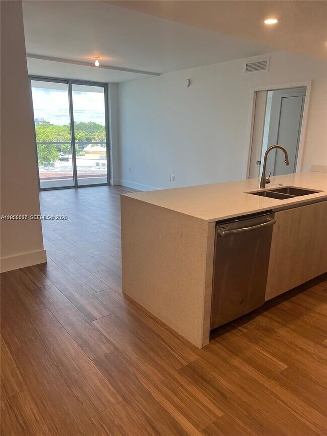 Photo - 13800 Highland Dr Unit 502