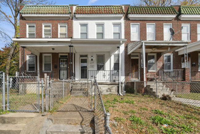 Photo - 5343 Maple Ave Townhome