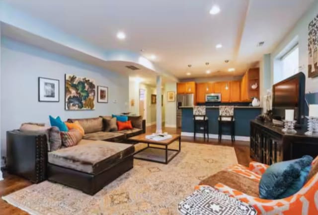 Photo - 6507 N Bosworth Ave