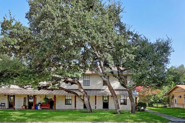 Photo - 204 Northwest Dr Unidad A