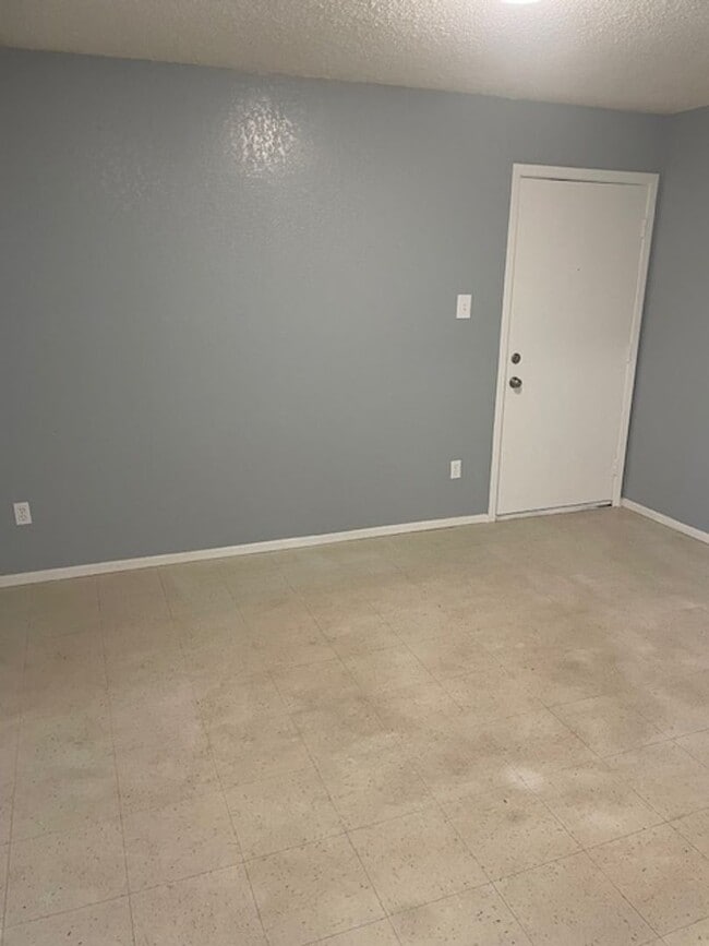 Photo - 3536 S Littlejohn Ave