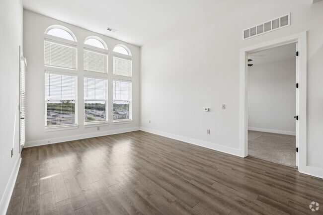 2BR, 2BA - 1,162SF - Living Room