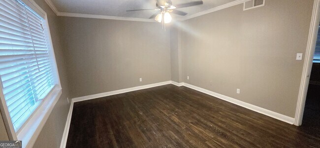 Photo - 21 Delmont Dr NE Unit 10