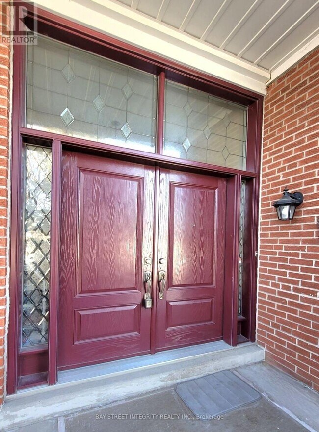 Photo - 61 Chartland Blvd S