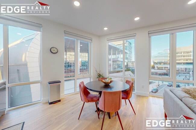 Photo - 38 Hichborn St Unit 306