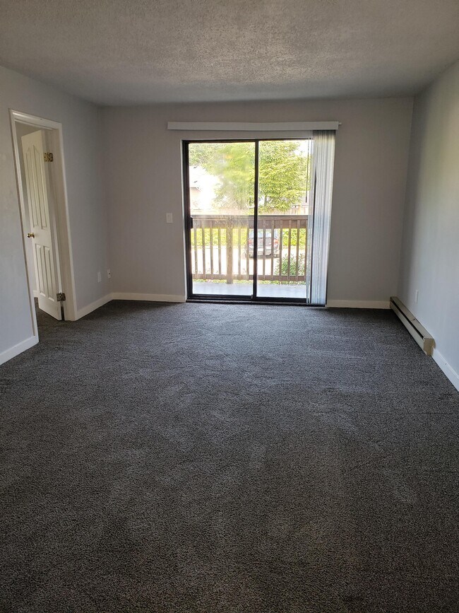 Photo - 4724 Uplands Dr