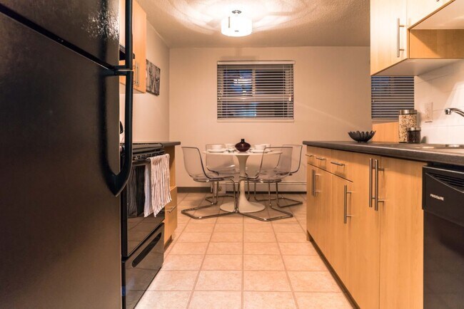 Photo - Owen Apartments