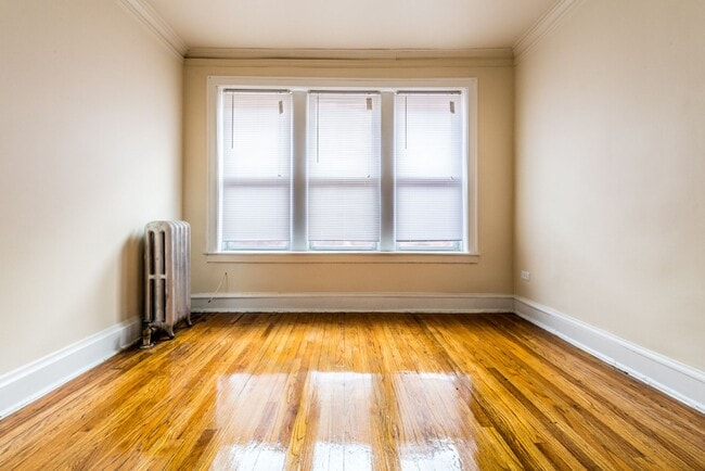 Photo - 212 E 69th Place Chicago, IL 60637