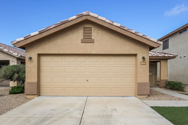 Photo - 10810 W Alvarado Rd House