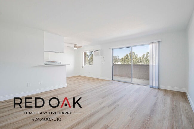 Building Photo - 821 N Wilcox Ave Unit 237