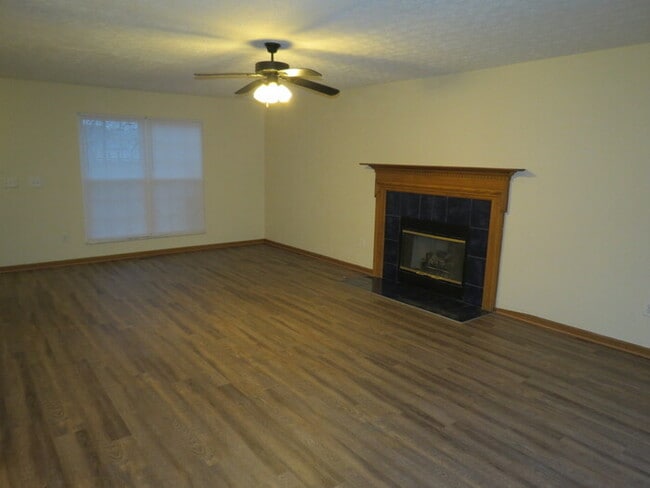 Photo - 4012 Cailin Dr