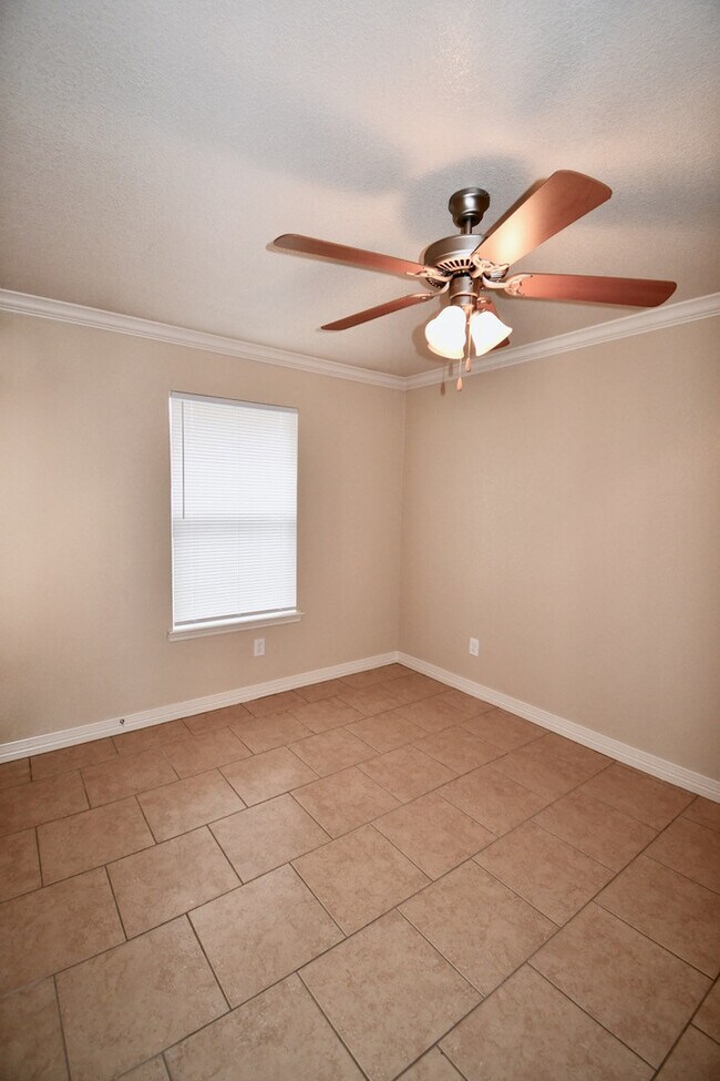 219 W. Robin Lane Apartment Unit 219 W Robin Lane, B (Formerly 2) Harker Heights, TX