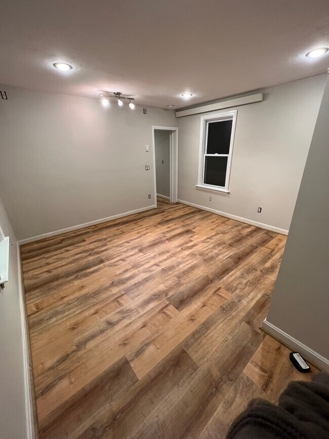 Photo - 35 Grove St Unit 2