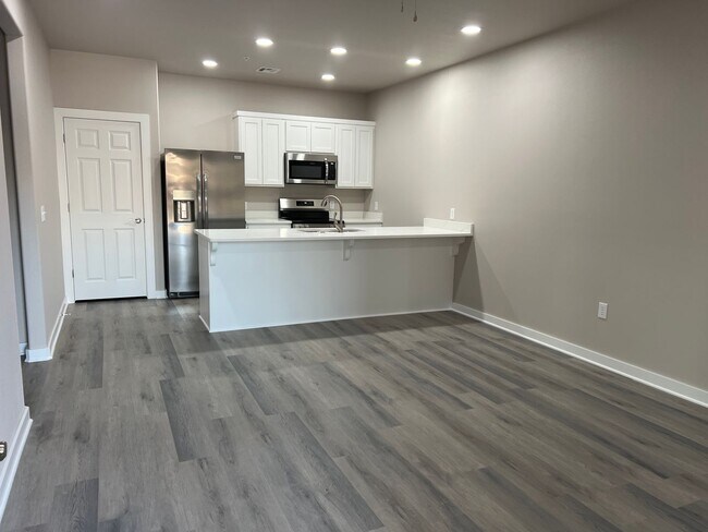 Photo - 923 Callie Ave Unit 1