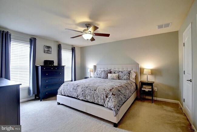 Photo - 43893 Eastgate View Drive