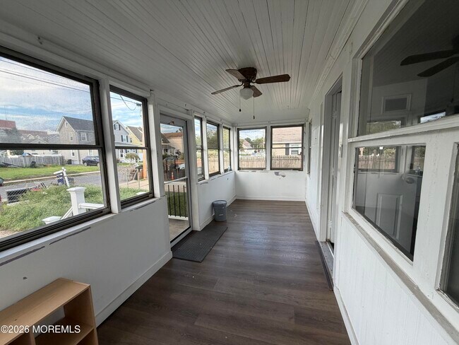 78 Manning Pl