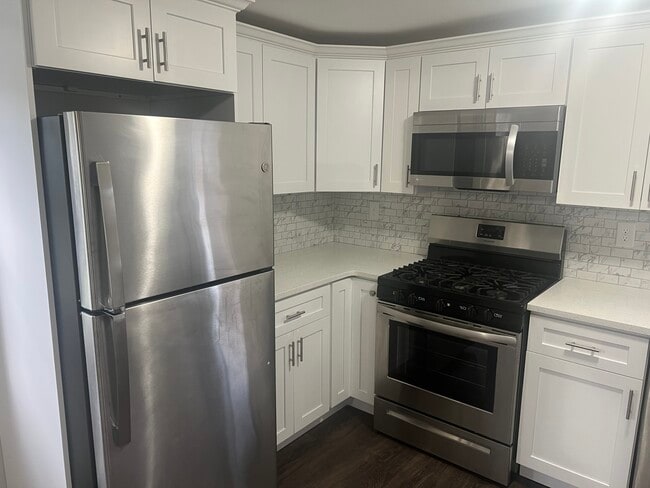 Photo - 209 Runyon Ave