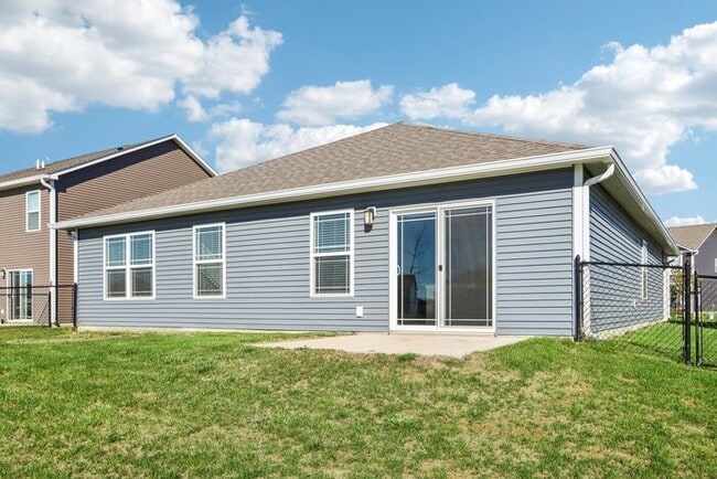 Building Photo - Fantastic 3bd/2ba home! Let yourself in!