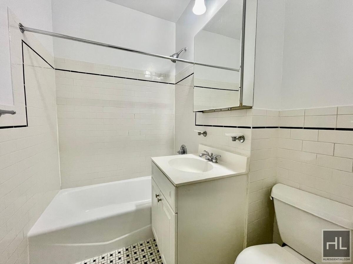 Photo - EAST 84 STREET Unit 1M