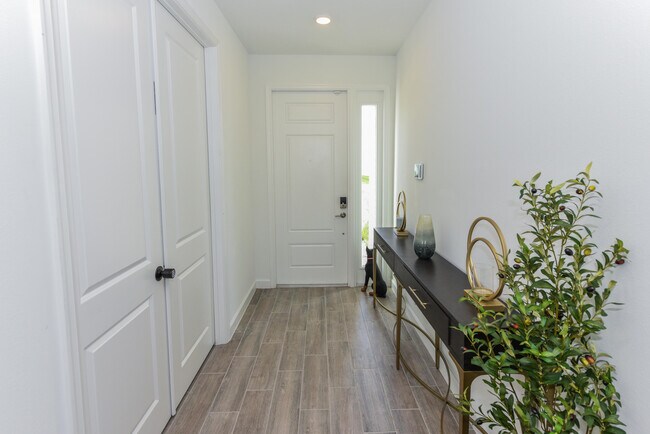Photo - 1525 Stockbridge St