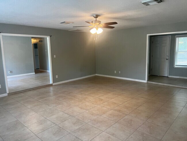 Photo - 1103 Floradale Dr