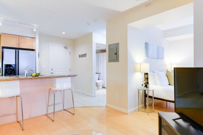 Building Photo - 21 Nelson St