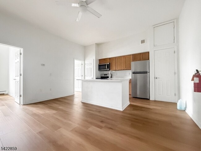 Photo - 403 S Main St Unidad 201