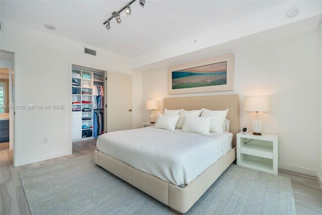 Photo - 1080 Brickell Ave