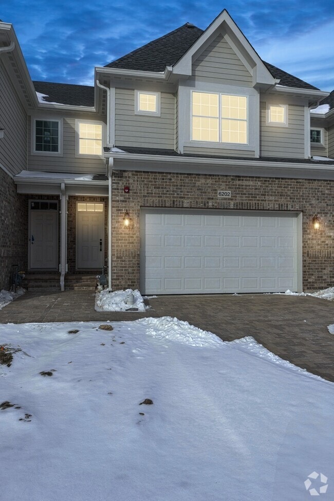 Building Photo - 6202 Flagg Creek Ln Rental
