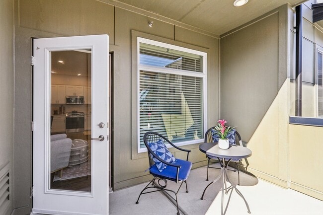 Photo - East Town Crossing