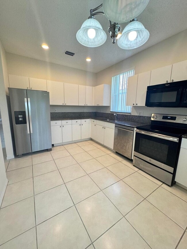 Photo - 10895 Fillmore Dr