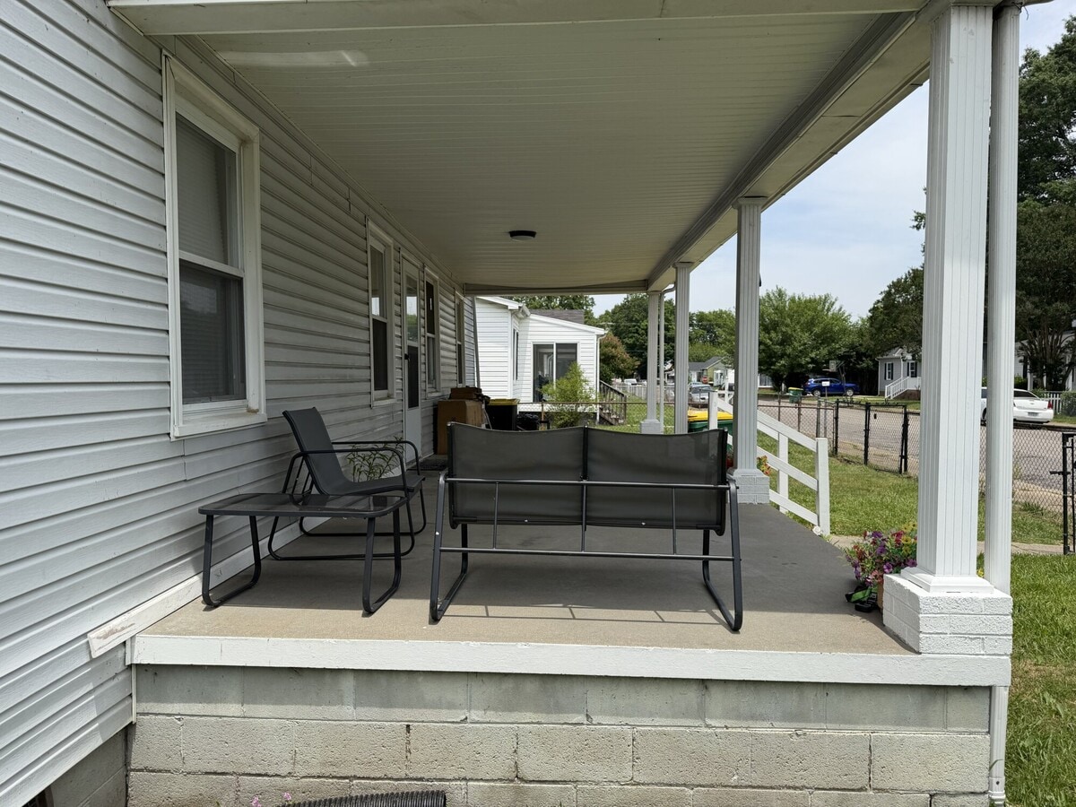 Photo - 400 N 5th Ave