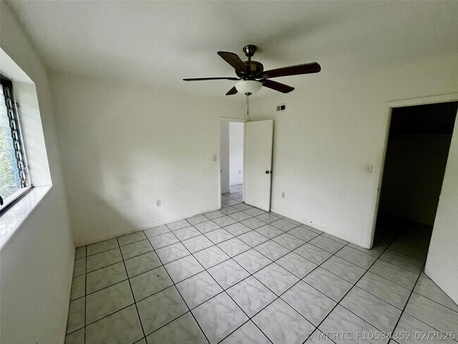 751 NE 83rd Terrace Unit 18