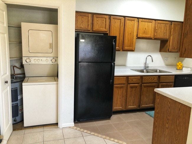 Photo - 5500 N Valley View Rd Unit #123