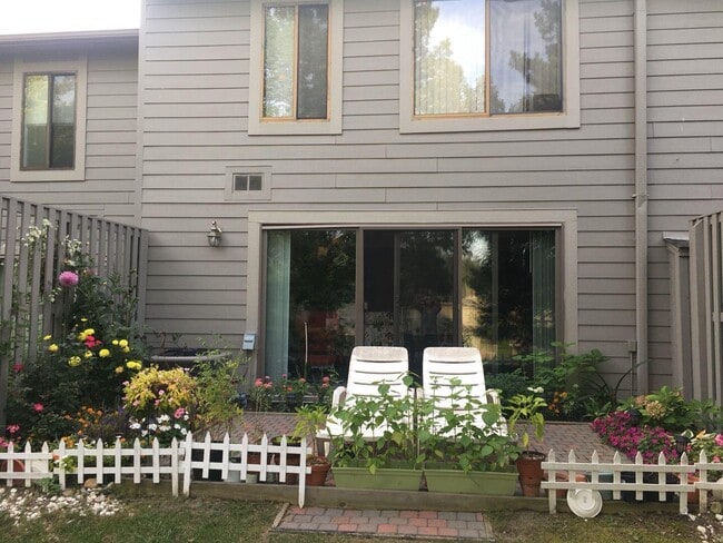 Photo - 795 Watersedge Dr