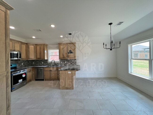 Photo - Tontitown - Single-Family Home- Gorgeous Hawthorne Plan- 9 Month Lease
