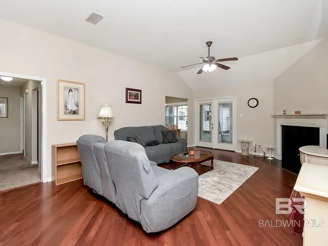 Photo - 8816 Spring Grove N