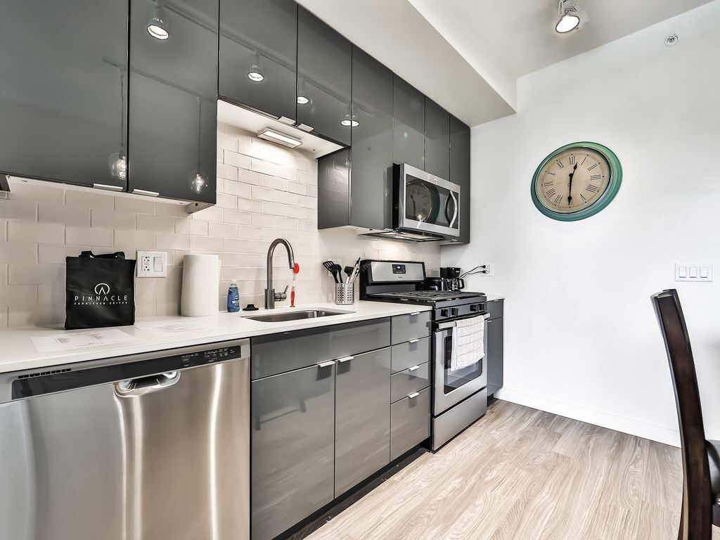 Photo - 445 W 240th St Unit 4C