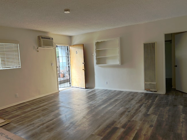 Building Photo - 224 W Palm Ave Unit 2