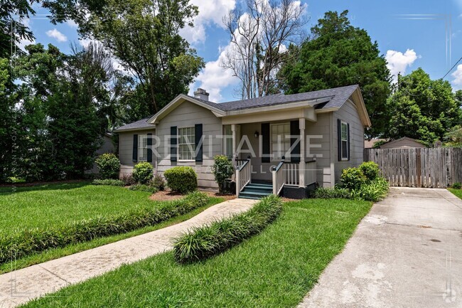 Building Photo - Beautiful 2 Bedroom/1 Bathroom in Springhi... Rental