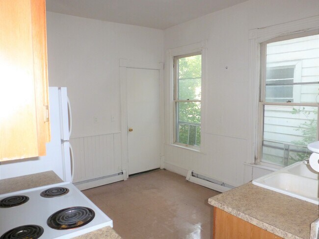 12 Hickok Pl Unit 12