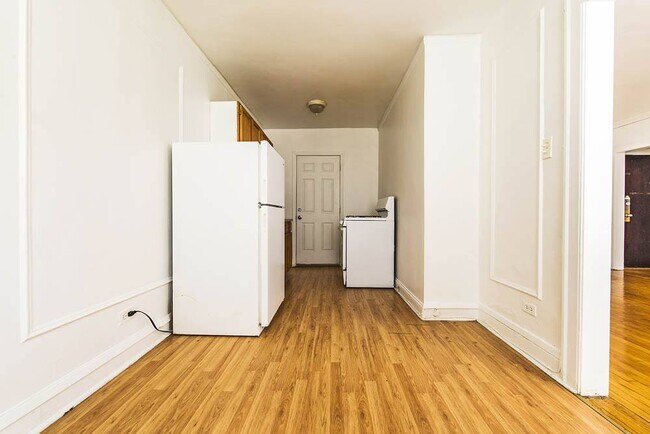 Photo - 7348 S King Dr