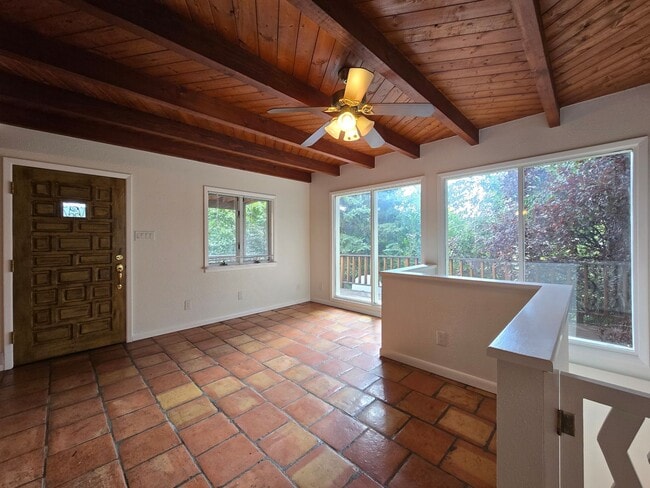 Photo - 295 Lomita St Unidad 1