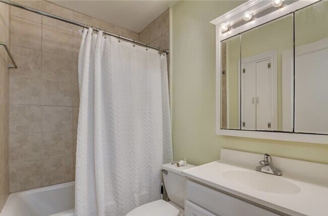 Photo - 69 Cedar Knoll