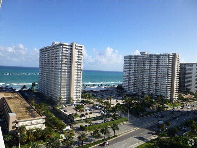 Building Photo - 1945 S Ocean Dr Unit 1402 Rental